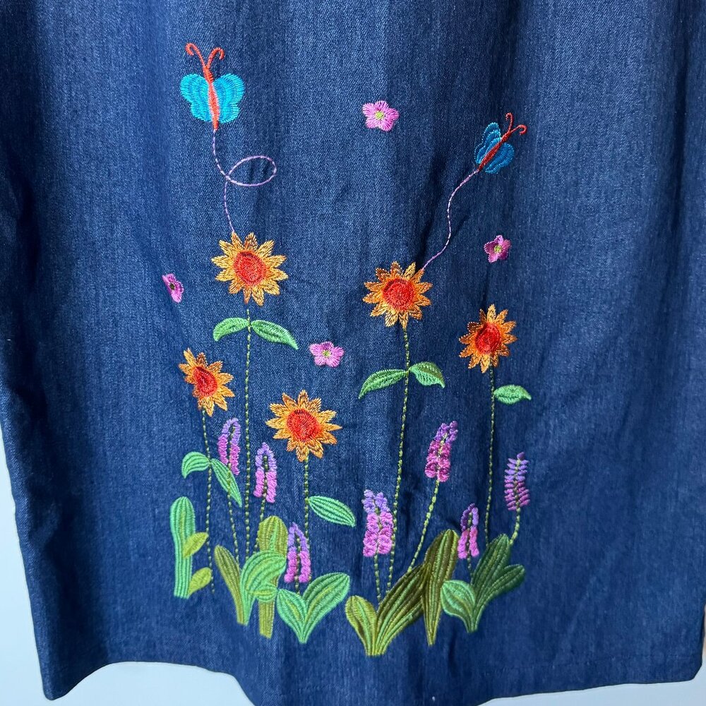 Vintage NaNa Brushed Denim Dress with Floral Embroidery - Picture 2 of 4